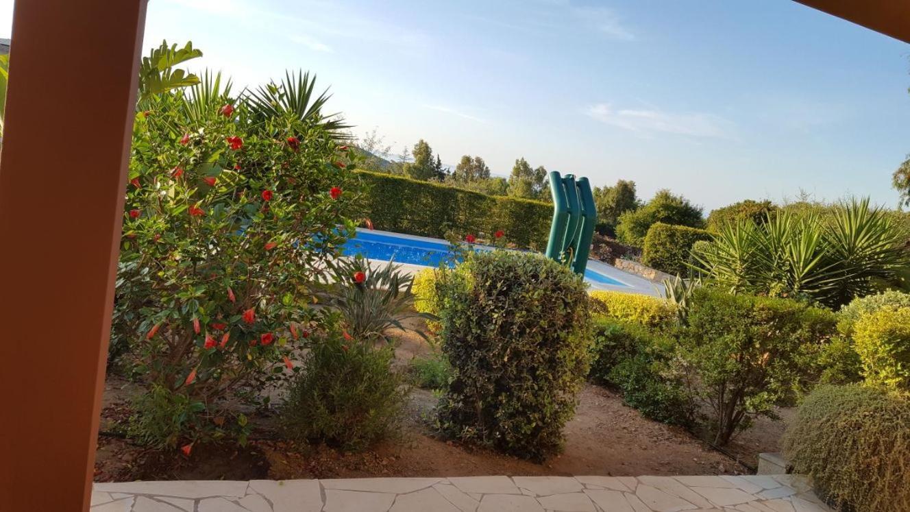 Appartamento In Splendido E Riservato Villaggio, Marina Di Тертенія Екстер'єр фото