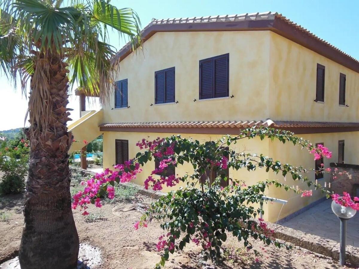 Appartamento In Splendido E Riservato Villaggio, Marina Di Тертенія Екстер'єр фото